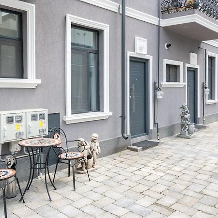 Blue-Line-Apartment-Unirii Букурещ Екстериор снимка